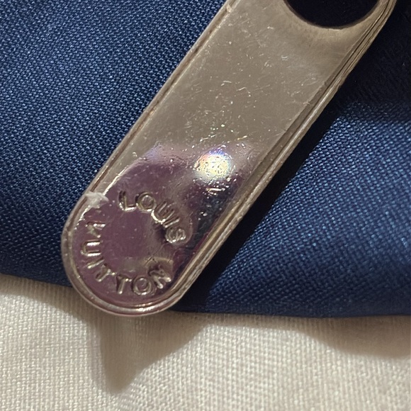 Original Louis Vuitton taupe color wallet. - Picture 5 of 8